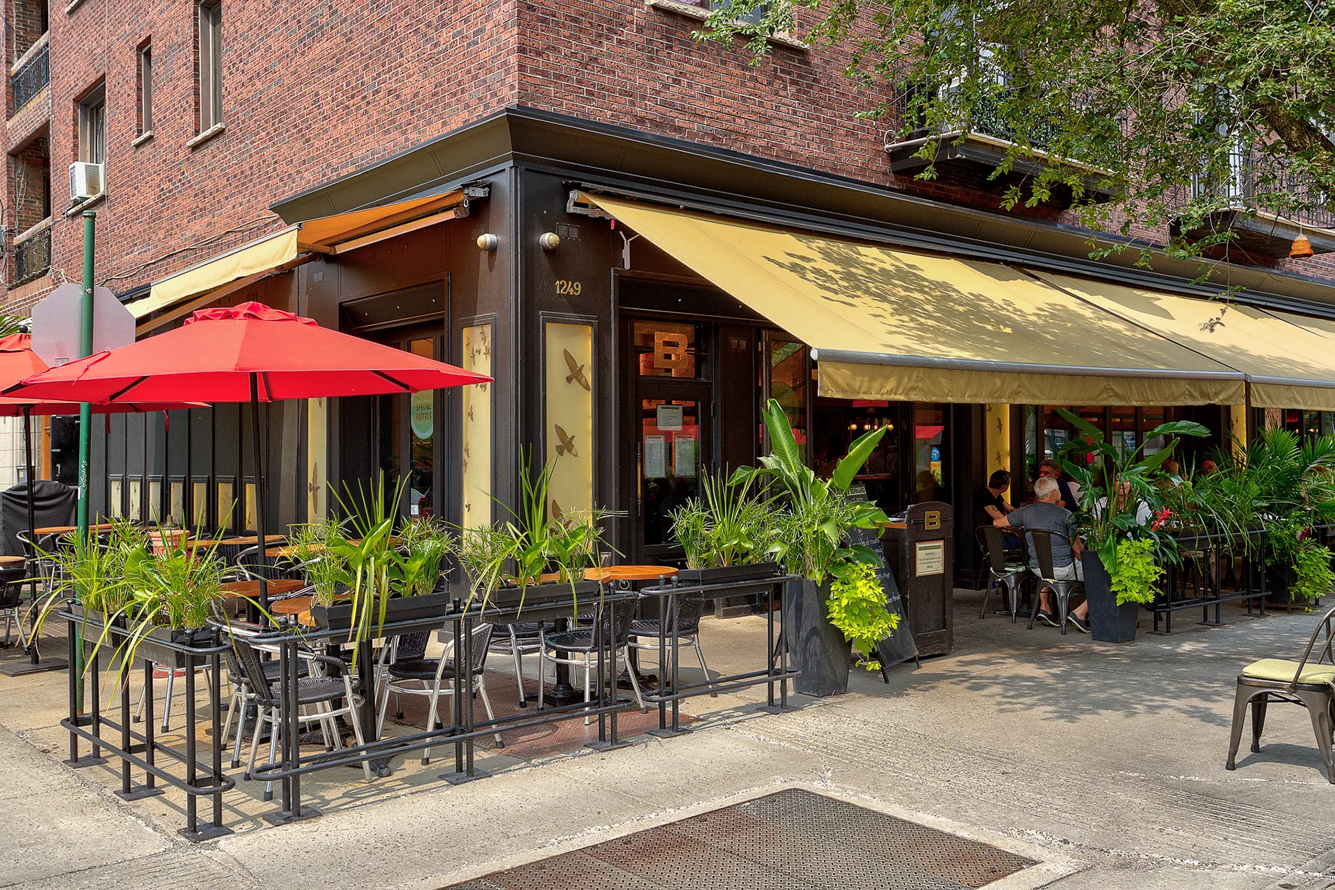 Restaurant in Outremont